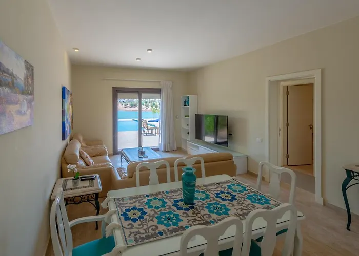 Joubal Lagoon Ii 4-bedroom With Private Pool & Lagoon Views Hurgada