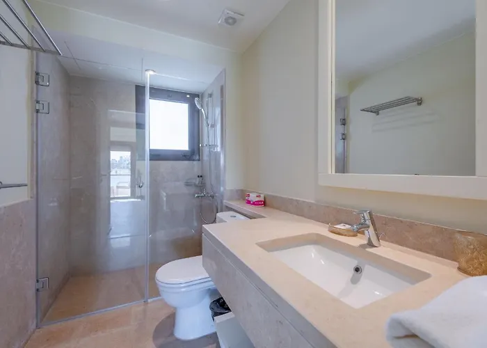 Joubal Lagoon Ii 4-bedroom With Private Pool & Lagoon Views