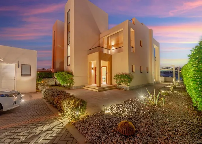 Villa Joubal Lagoon Ii 4-bedroom With Private Pool & Lagoon Views *