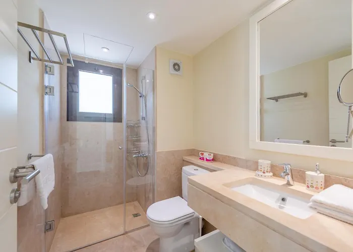Joubal Lagoon Ii 4-bedroom With Private Pool & Lagoon Views