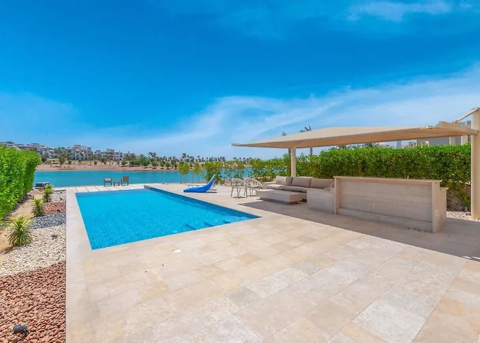 Joubal Lagoon Ii 4-bedroom With Private Pool & Lagoon Views *